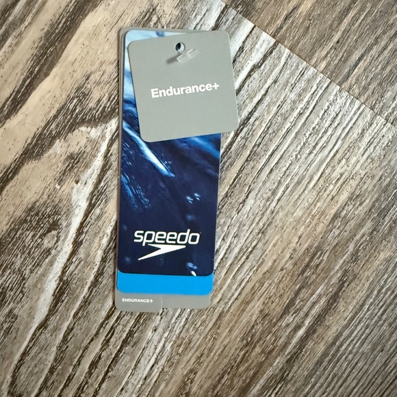 Women’s Endurance Speedo Swimsuit - Picture 4 of 7